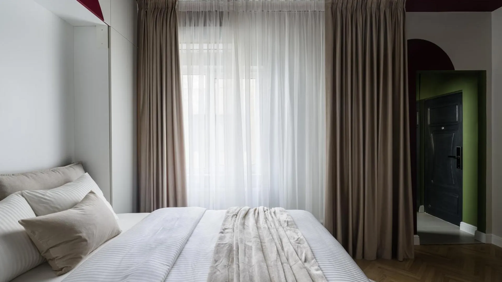 Rouge Studio In Bucharest